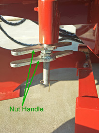 Ореховая ручка