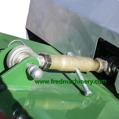 Регулируемый верхний ролик.