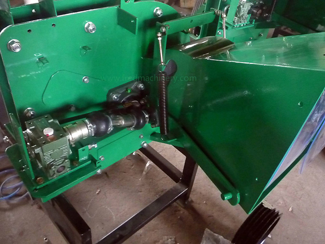 TM PTO Mechanical Feeding Chipper